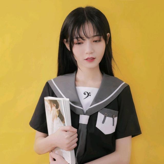 原创又一和平精英主播出圈呆萌一句话成为热梗观众直言这是段子手