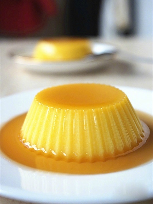 【鸡蛋布丁】这是一款懒人版鸡蛋布丁,无需蒸和烤,食材和制作非常简单