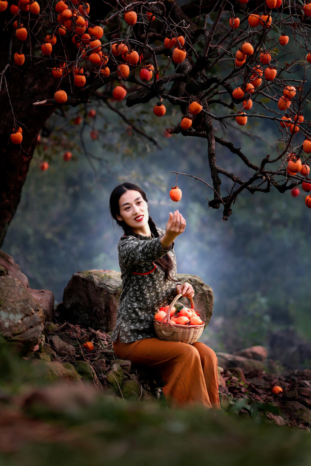 人像攝影組圖秋天柿子紅了