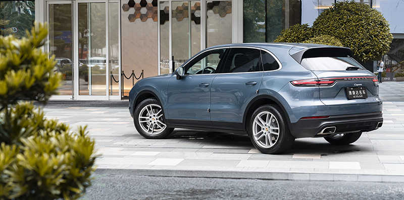 时尚诠释豪华澳康达保时捷卡宴名车赏析