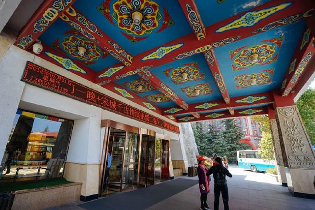 杭州也能感受到的藏族风情，这家酒店不简单