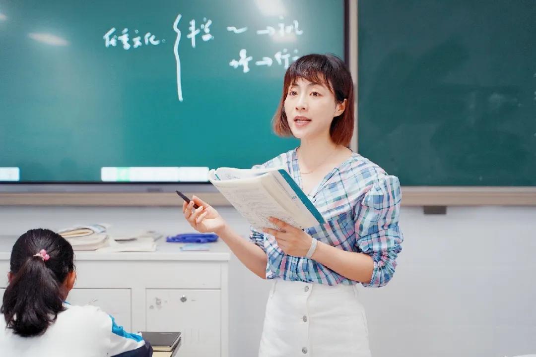 浙江省嘉善中学最美教师之十佳教学标兵朱春燕风采展