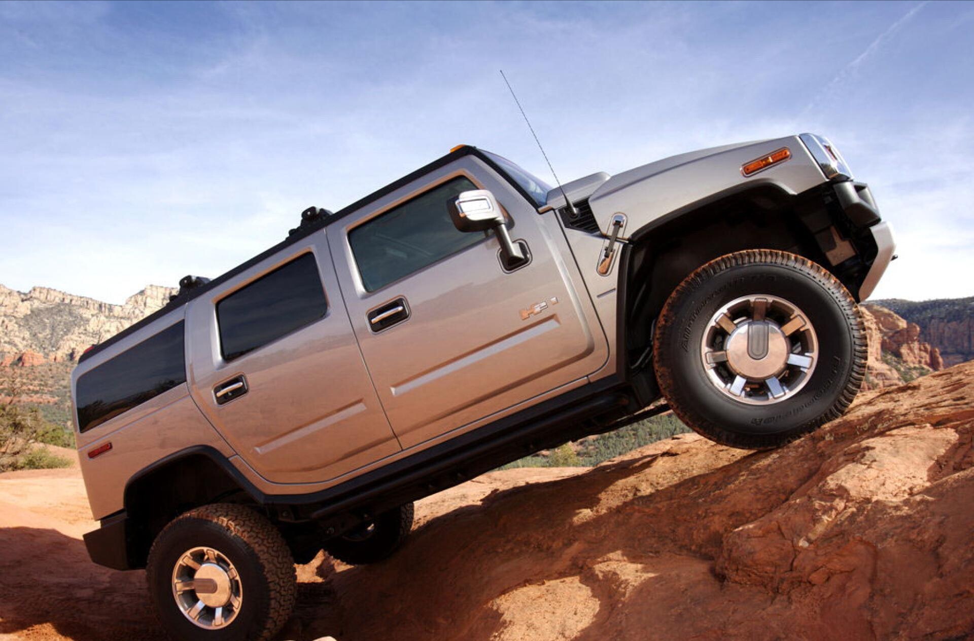 新款悍马suv实车曝光纯电输出1000马力空气悬挂四驱真霸气