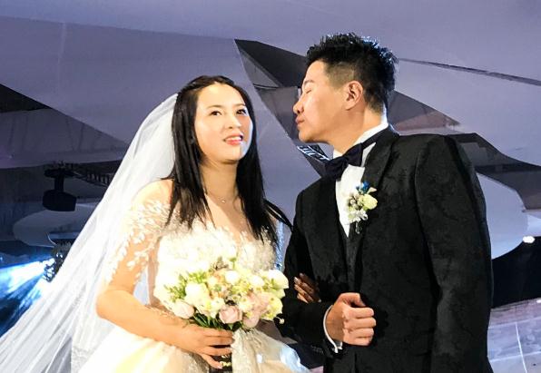 殷桃的感情状况就处于空白了,直到这次被拍到与演员赵达在一起