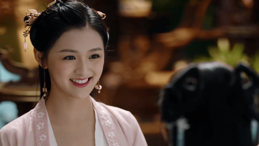 《如意芳霏》连续2天热度第一,女主鞠婧祎扮男装仍"唇红齿白"_芸汐