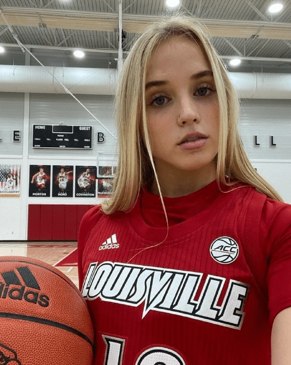 她是美版赤木晴子,球技颜值样样全,年仅18岁受到全美瞩目_手机搜狐网