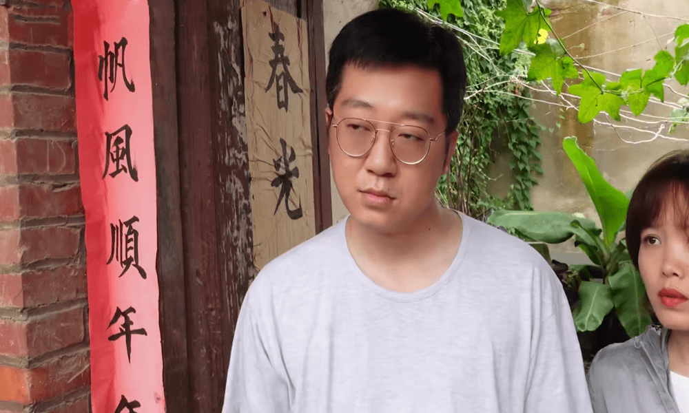 原创朱一旦粉丝跌穿500万,不少粉丝选择取关,这是要跌落神坛吗?