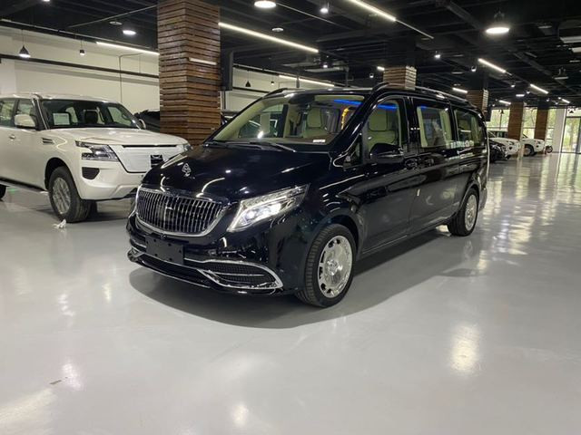 2020款奔驰威霆港口现车动力强劲性能出众