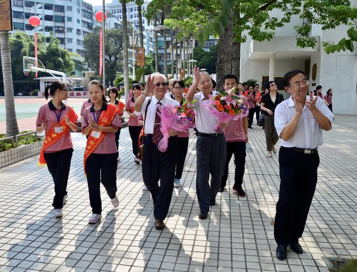 践行教育使命丨汕头聿怀中学谱写一百四十三周年绚丽华章_校友
