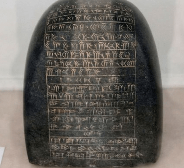 原创卡拉奇曾发现木乃伊唯一线索是祭盘上的古波斯文但却没人认识