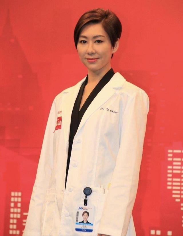 胡定欣《白色强人2》首次挑战做医生,为粉丝不拆散马国明唐诗咏