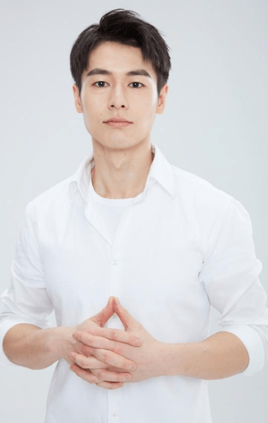 如意芳霏热播宋琦男扮女装探案反差萌惹人爱