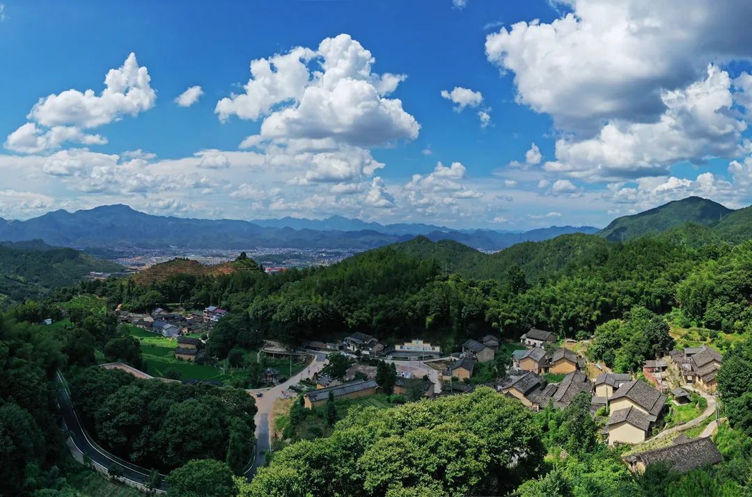 省人社厅五大举措结对帮扶安溪畲族乡振兴民族乡村