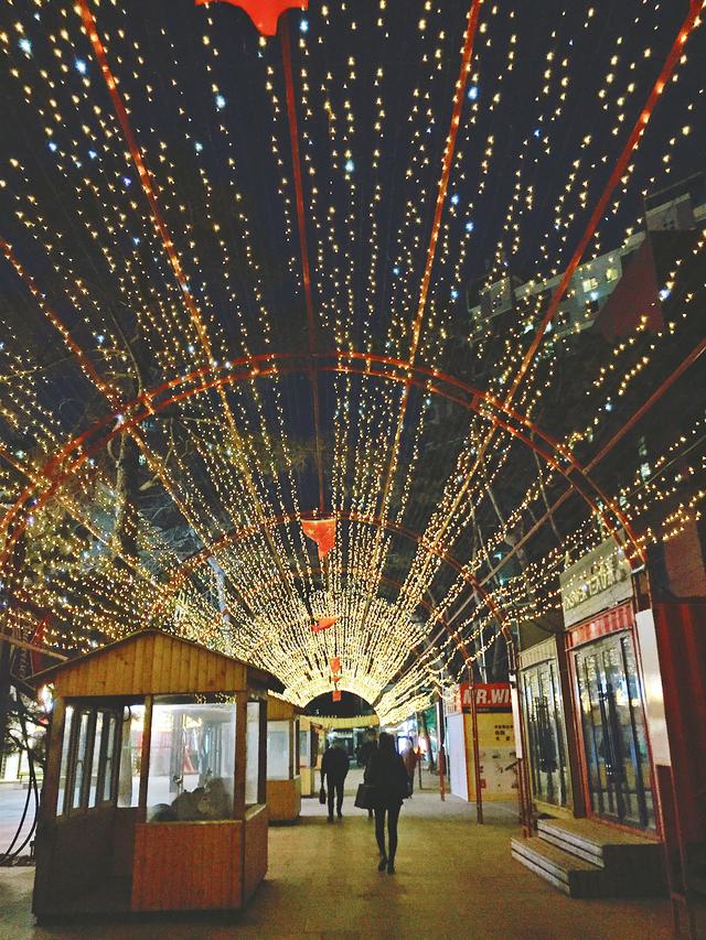 长春这个无人的网红街,虽然不火了,但很适合夜晚去拍照