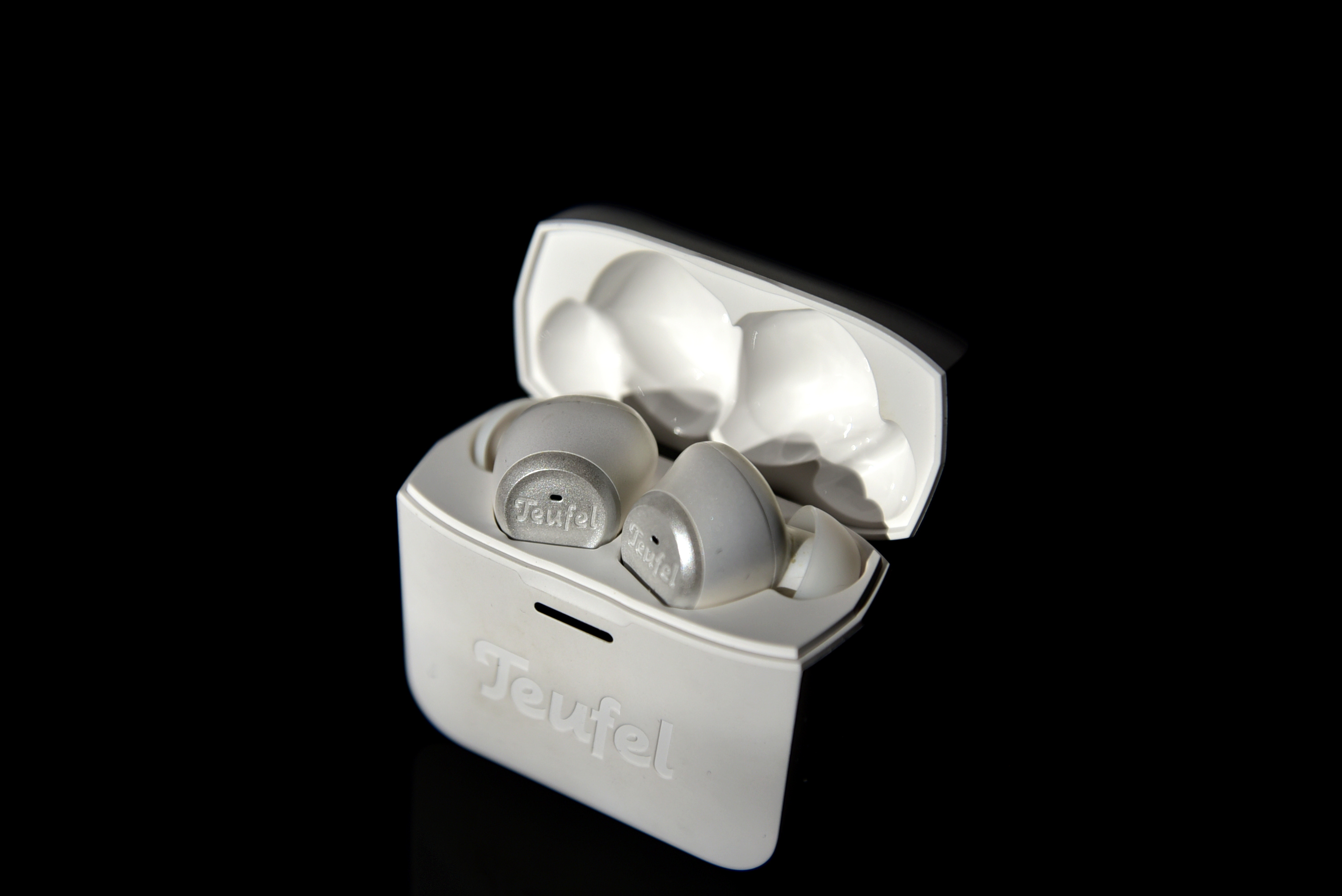 德斐尔airy耳机体验德国人怎么做起真无线了