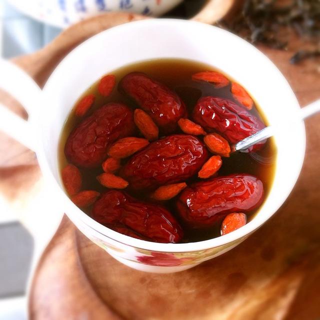 红糖姜枣茶祛风寒温肺止咳但是这种情况就别喝了相反作用