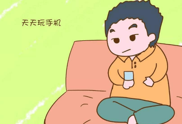 第五名:手机不离手的爸爸