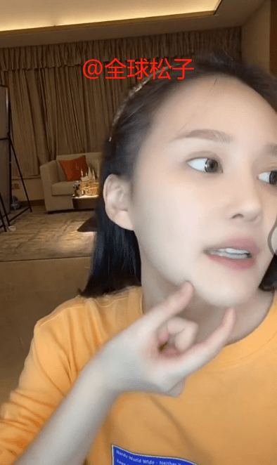 原创赵本山女儿自曝曾吃减肥药副作用太大导致摔倒下巴缝了14针