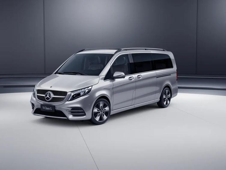 致敬创行者2021款奔驰v260l威霆商务车