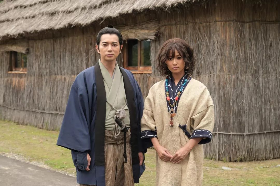 是作为美丽且拥有少女感的演员,在演过各种角色后,再返回来演恋爱剧