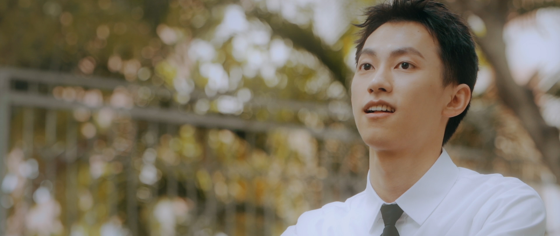 俞彬《回忆里的风景》mv上线,搭档万鹏演绎青春爱情故事_手机搜狐网