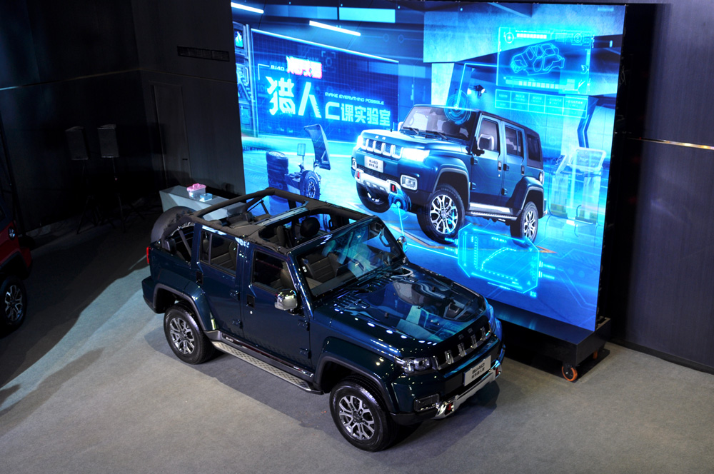 bj40可拆卸式顶棚和车身结构,有着哪些奥秘?