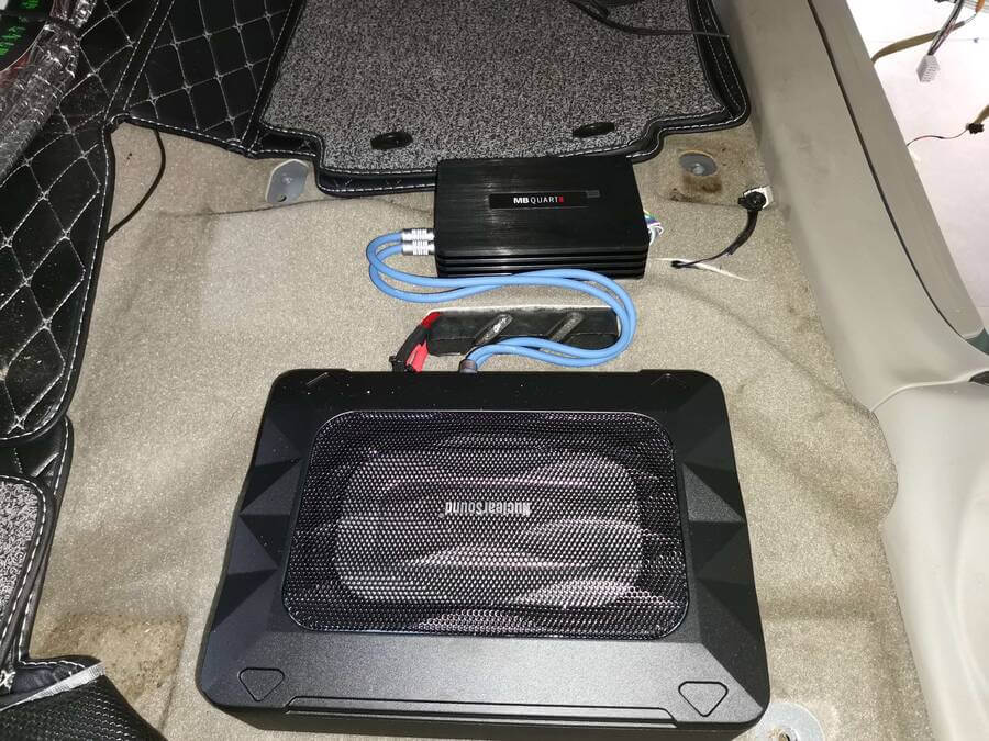 马自达8音响无损改装jbl四门隔音改装案例