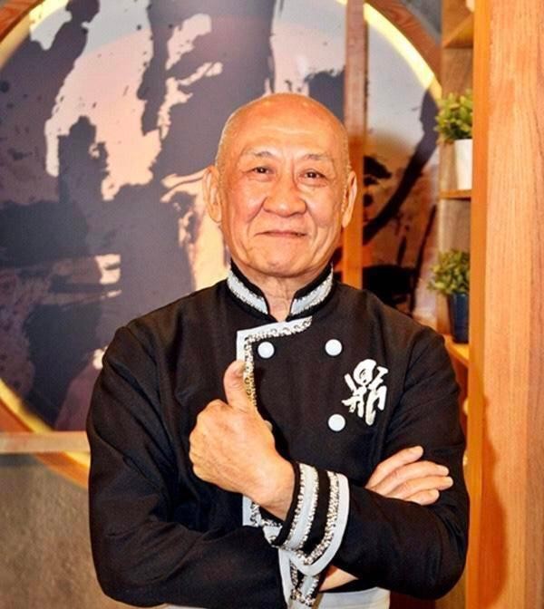 tvb御用反派鼎爷74岁生日罕见与前妻同框,小女友未现身