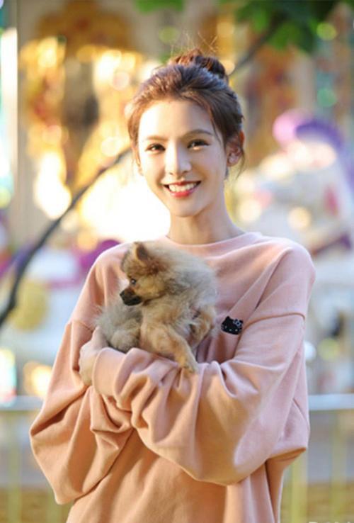 从模特到当红女星,被称为王思聪"最美前女友",她经历了什么?