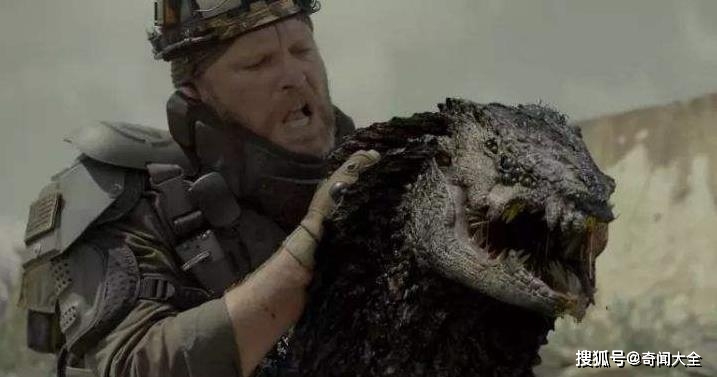 原创蜥蜴人袭击事件农夫驾车被怪物拦路攻击轰动了美国