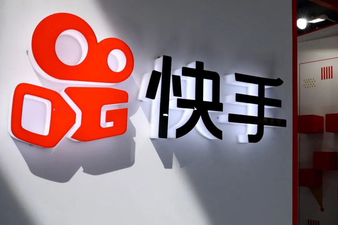 和抖音竞赛多年这次终于轮到快手赢了