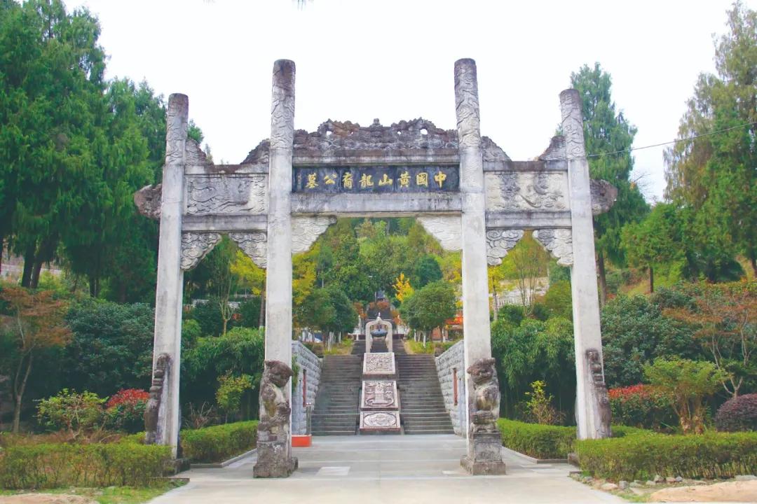 多地数万墓地到期潮来袭谁来守护逝者安宁