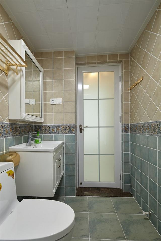 2米可以拖出来变成1.8米,写字台放在窗户的位置也刚刚好!