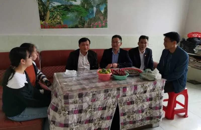 苏州市相城区阳澄湖中学周云老师让岁月增加宽度添加亮度