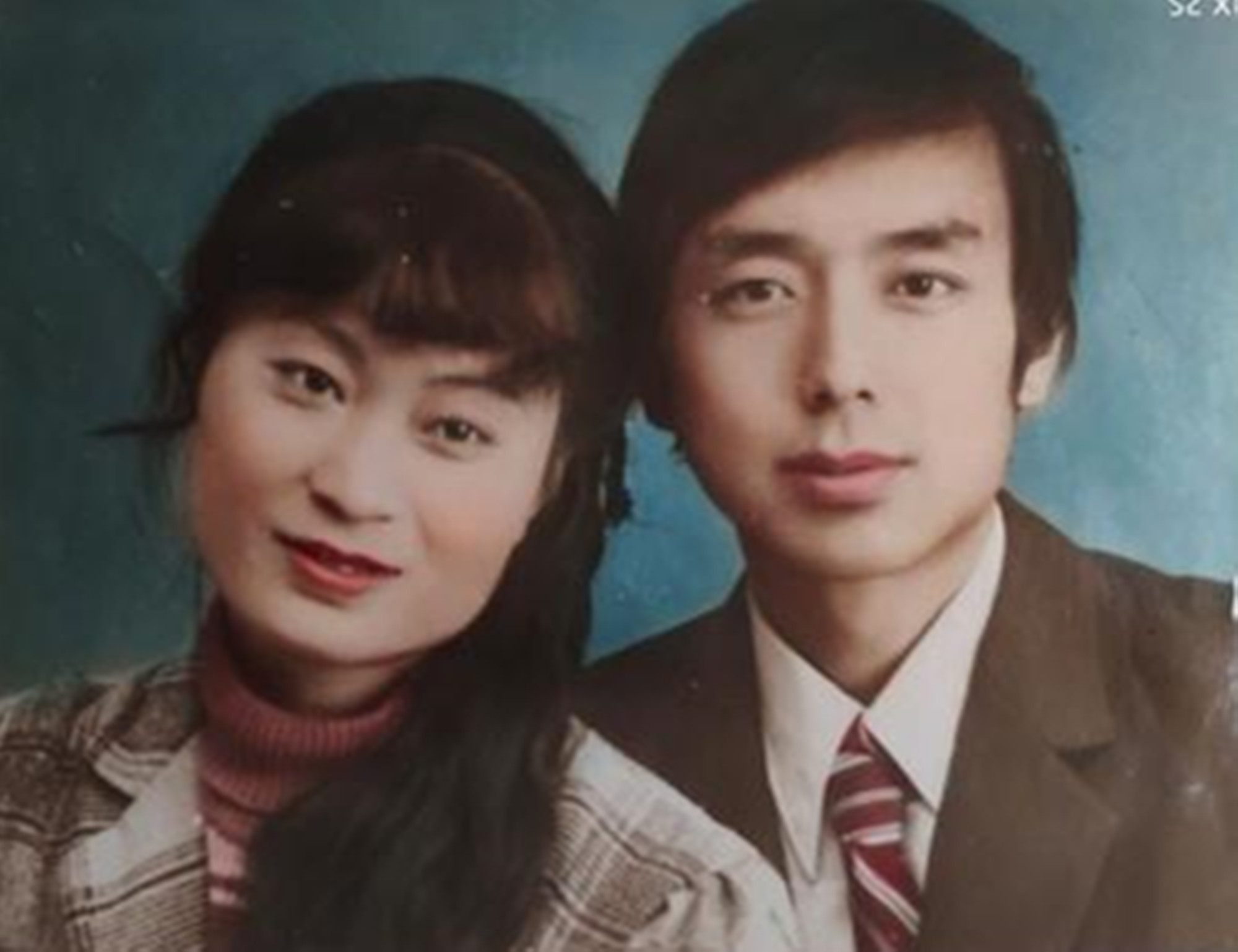父母年轻时的照片图片