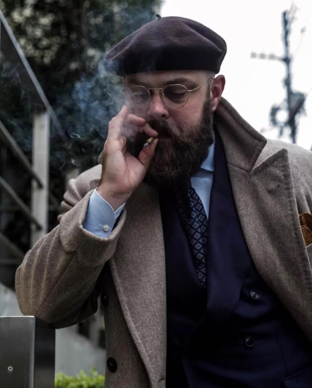 跟着大咖学穿搭ethannewtonxxl的穿着典范