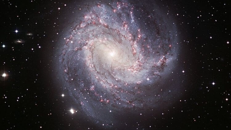 星座:九头蛇星系类型:禁止螺旋星系南方风车南轮星系(m83)messier 64