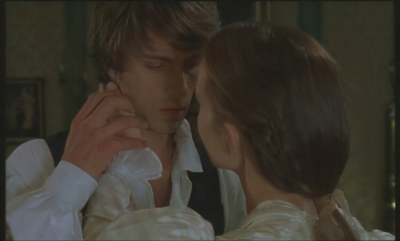 看完红与黑才明白有些女人遇到渣男是命中注定的