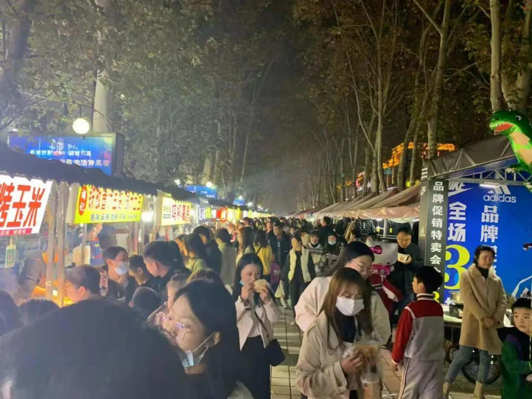 商丘这里的夜市挺热闹,你去逛过吗?_手机搜狐网