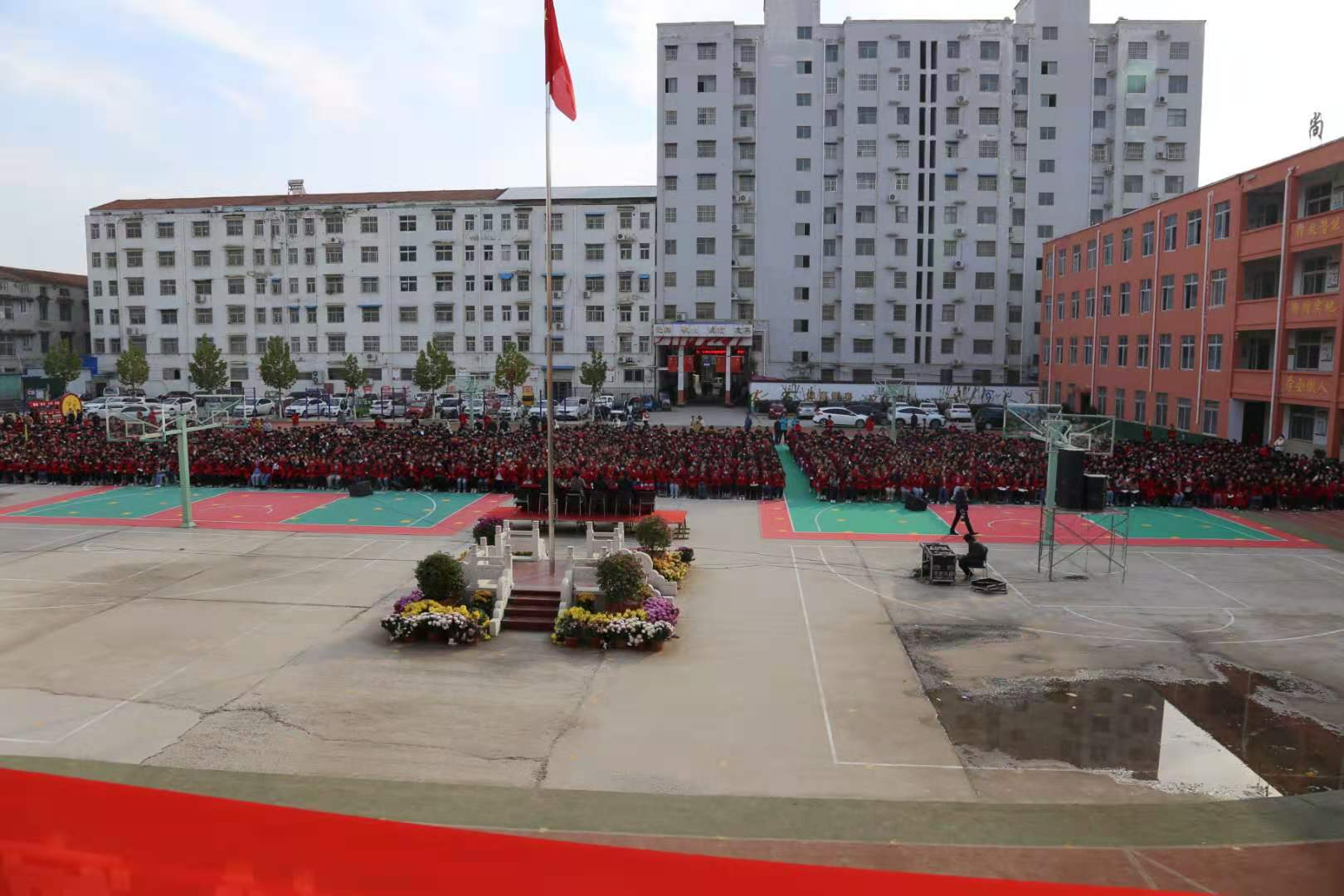 虞城县一中举行法制教育进校园活动