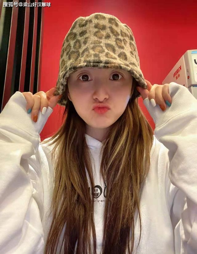 原创腾讯nba主播小楠晒美照神似日本成人女演员网友不能直视