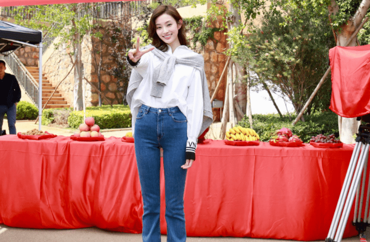 《最初相遇,最后别离》季晓鸥结局,为救严谨被反派所害?