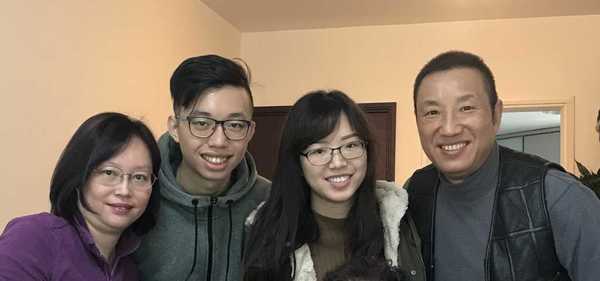 tvb"御用强奸犯"入行40年未受重视,曾夜夜笙歌,为谢贤做替身_黄炜