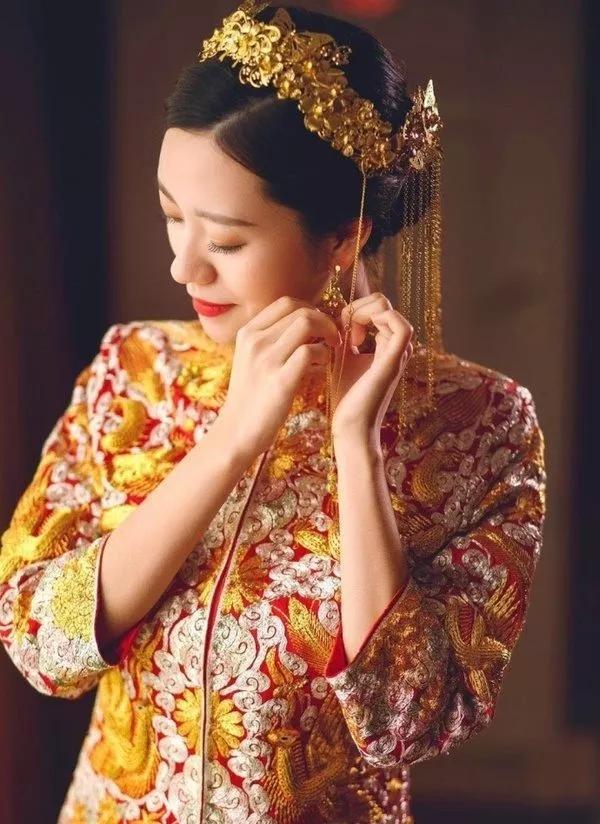 送給新娘的金戒指、金耳環、金項鏈、金手鐲都有什么寓意，怎么選擇合適?