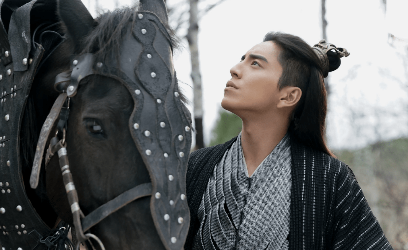 原创狼殿下导演熬出头曝必备氧气瓶肖战打戏快吐了称呼成亮点