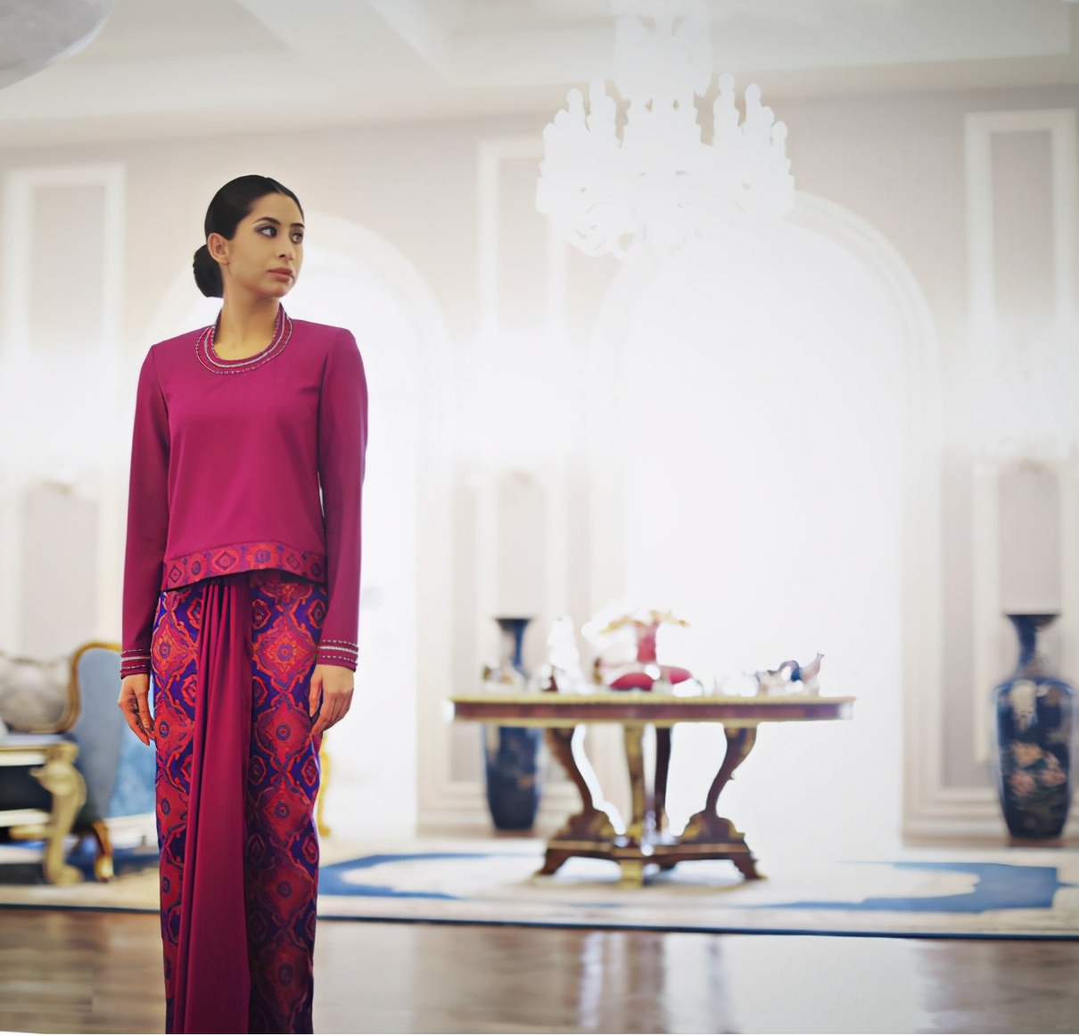 马来西亚公主曾被嘲炫富,结婚转变大,变身优雅知性小公主