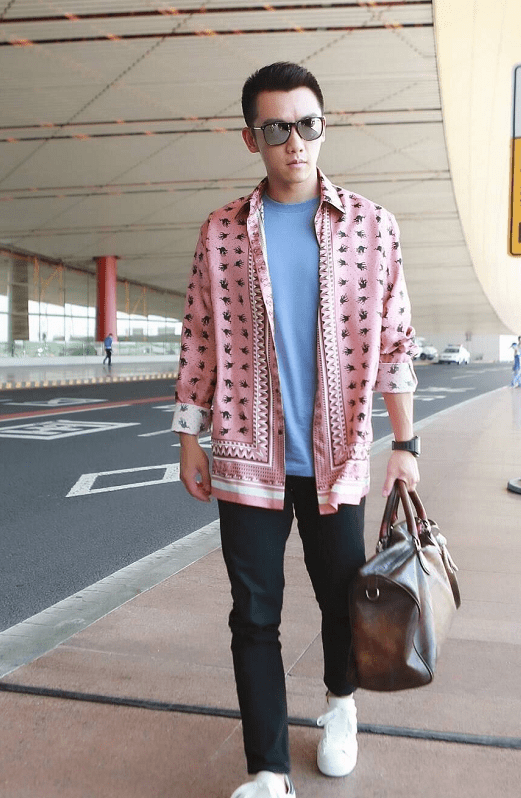 郑恺大片张力绝了慵懒轻熟风游刃有余教你get潮男帅酷穿搭