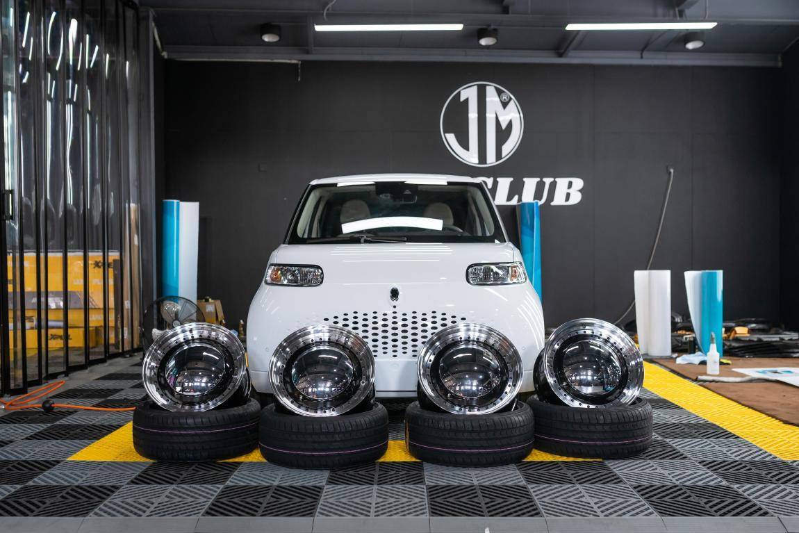 潮流改装智能科技欧拉白猫对你眨了眨猫眼