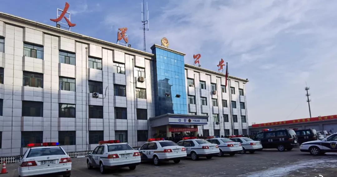 大同市广灵县公安局:隆重举行冬季全警大巡逻启动仪式