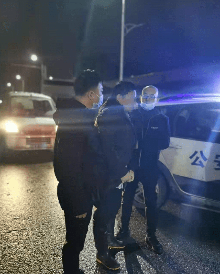 汕头金平警方抓获2名嫌疑人,涉案金额逾30万元_手机搜狐网